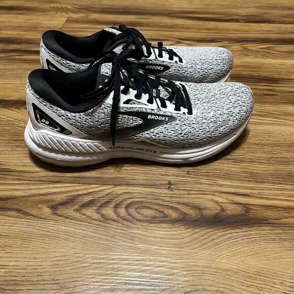 brooks adrenaline Gts 23 main image 7